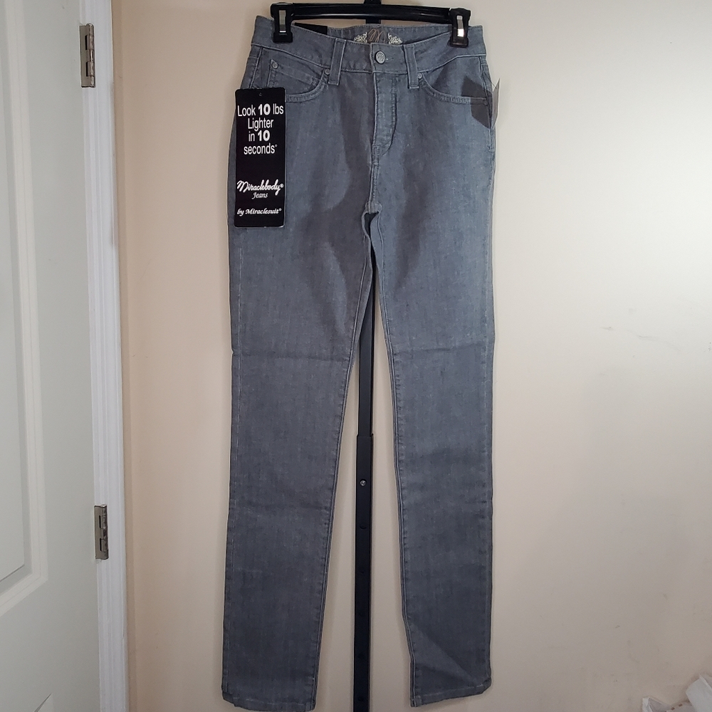 Miraclebody Jeans by Miraclesuit Granite Gray Size 2 Skinny Jeans